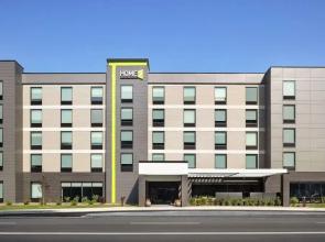 Home2 Suites By Hilton Milwaukee West