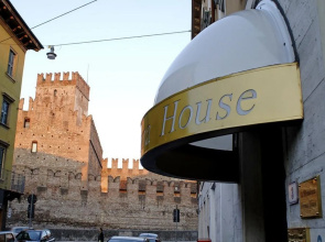 Aparthotel Verona House