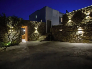 Mykonian Luxury Villa Filyra with Pool