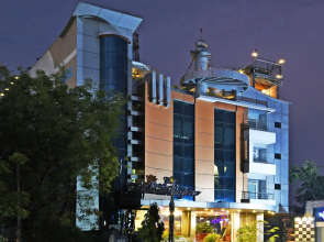 Hotel Royal Empire