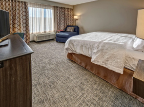 Hampton Inn & Suites Franklin Berry Farms
