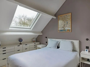 Paris Garden River residence