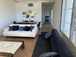 Çeşme'De Havuzlu,Doğa Ve Deni̇z Manzarali Lüx Vi̇lla