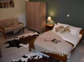Keramidaki Mini Suites 1