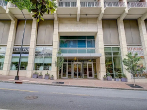 FRONTDESK The VUE Apts Uptown Charlotte