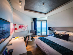Royal Beach Tel Aviv Hotel