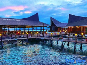 Starz Water Village