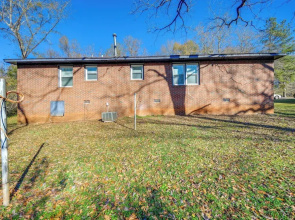 Lovely Forsyth Home ~ 2 Mi to Tift College!