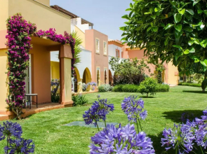 Jardim Da Meia Praia Hotel