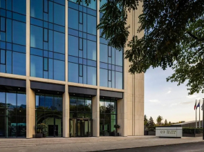B1 City Hotel