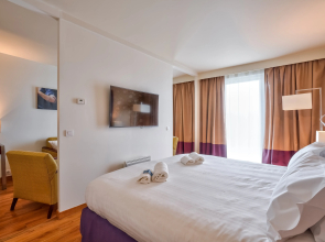 Отель Clarion Paris CDG Airport