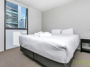 QV Large Stylish Viaduct Apartment - 772