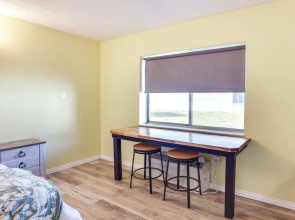 Quiet Oakland City Studio: Walk Downtown!