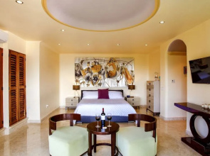 Luxury Suite With Waterfall, Ocean and Swimming Pool View