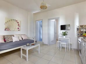 Cozy Vintage Style sea View Apartment Shared Pool