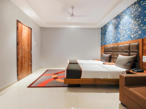 Collection O 39702 Hotel Parnil Residency