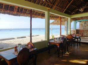 Smiles Beach Hotel
