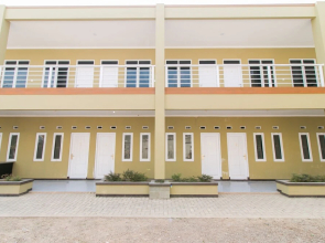 Fakhira Residence by OYO Rooms