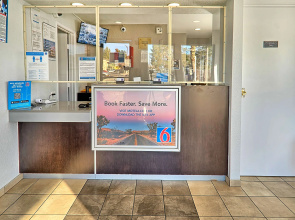 Motel 6 Lancaster, CA