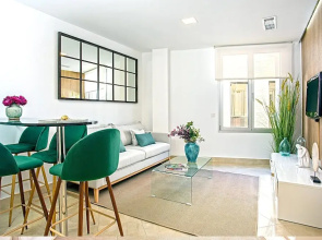 Magnificent Apartment With Perfect Location. Murillo III