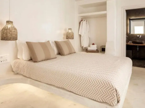 The Naxian Collection Grande Suite With Shared Pool