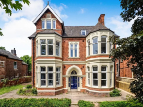 Lovely 1 Bedroom Apartment Close To The City Free Wifi