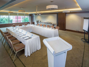 Titanic Port Bakirkoy