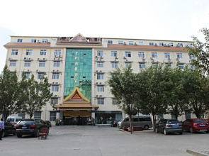 Huixiang Business Hotel(景洪汇翔商务酒店)