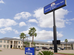 Deluxe Inn & Suites