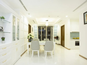 Annie  Apartment - Rivergate Resident