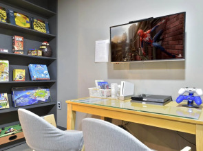 WITH U Hotel & Guesthouse