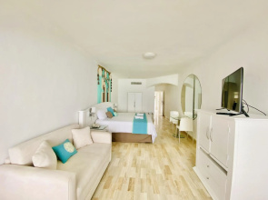 Cyan Cancun Resort & Spa