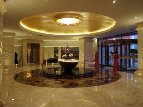 Fontainebleau Hotel