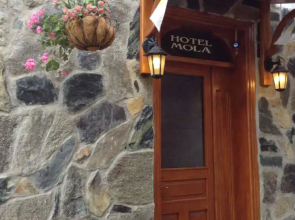 Hotel Mola