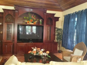 Grand Colony Island Villas