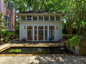 Cottage with Beautiful Garden and Heated Pool