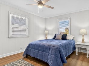 Luna By The Sea / 238 Brunswick Ave West 3 Bedroom Home