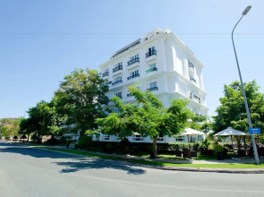 Paragon Villa Hotel