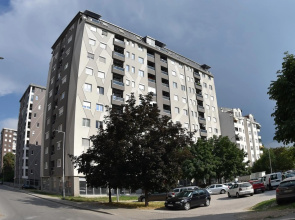 New, Modern & Luxury Apartment in the City