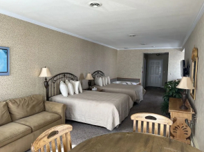 Pier Plaza Lodging