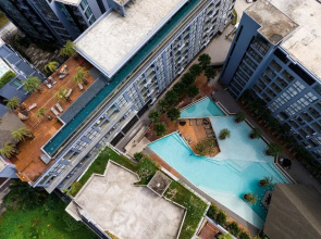 Condo Near Beach Rooftop Pool C252