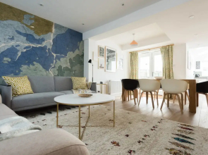 The Old Tailor House - Large & Charming 4BDR Home in Jericho