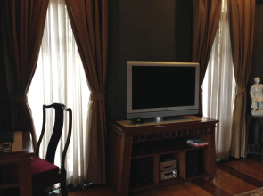 Lunar Mansion Hotel