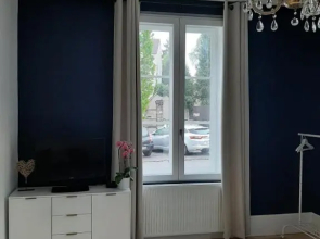 La chambre de maître du boulevard Thiers, entrée et terrasse privatives