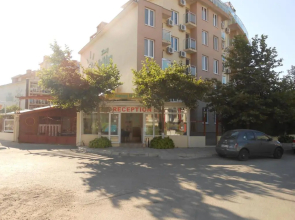 Tomi Family Apartments