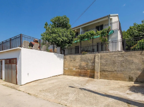 Awesome Apartment in Vlasici With 1 Bedrooms and Wifi