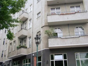 Elegante Altbauwohnung (CB1)