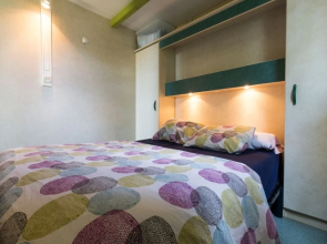 Camping Bungalows El Far