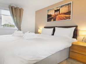 Thistle Apartments - City View Apartment