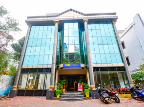 FabHotel Greenland Grand